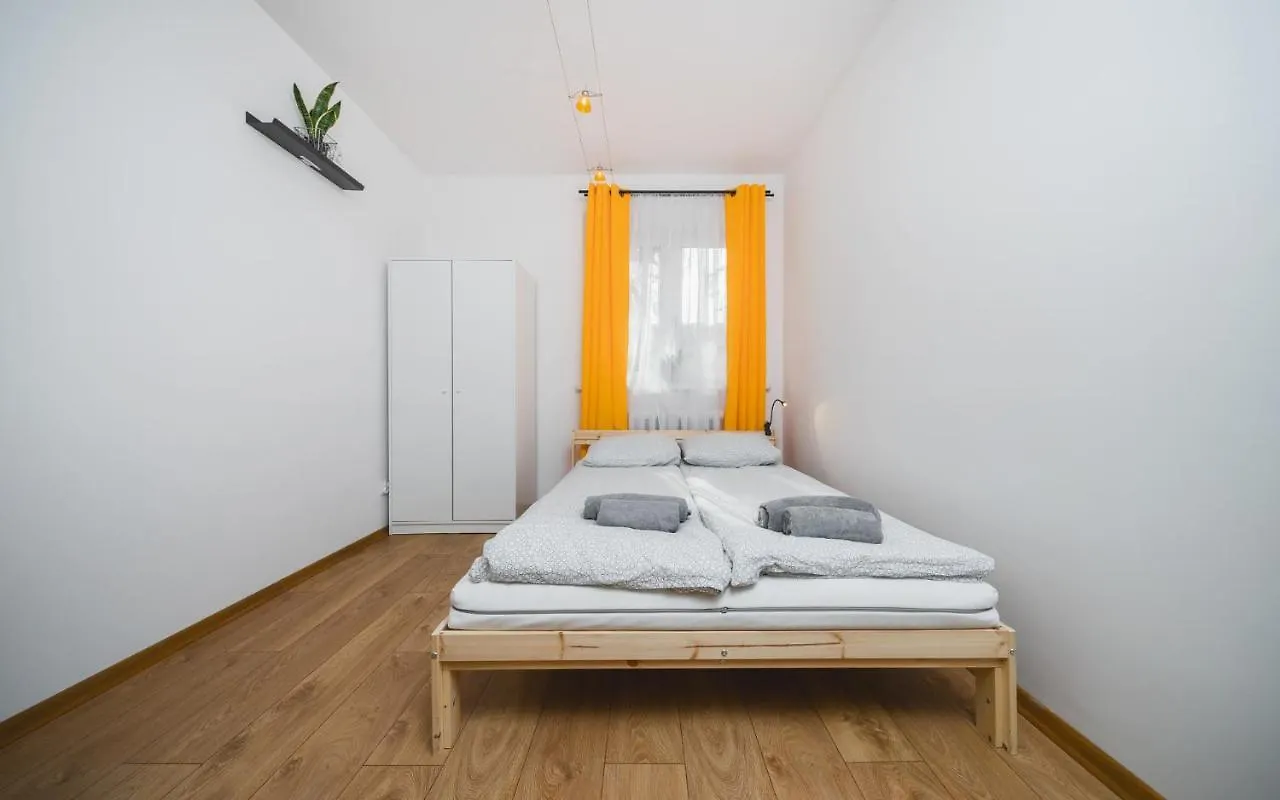 3 Bedroom Apartment In The Green Heart Of Cracow - By Upstairs Krakow